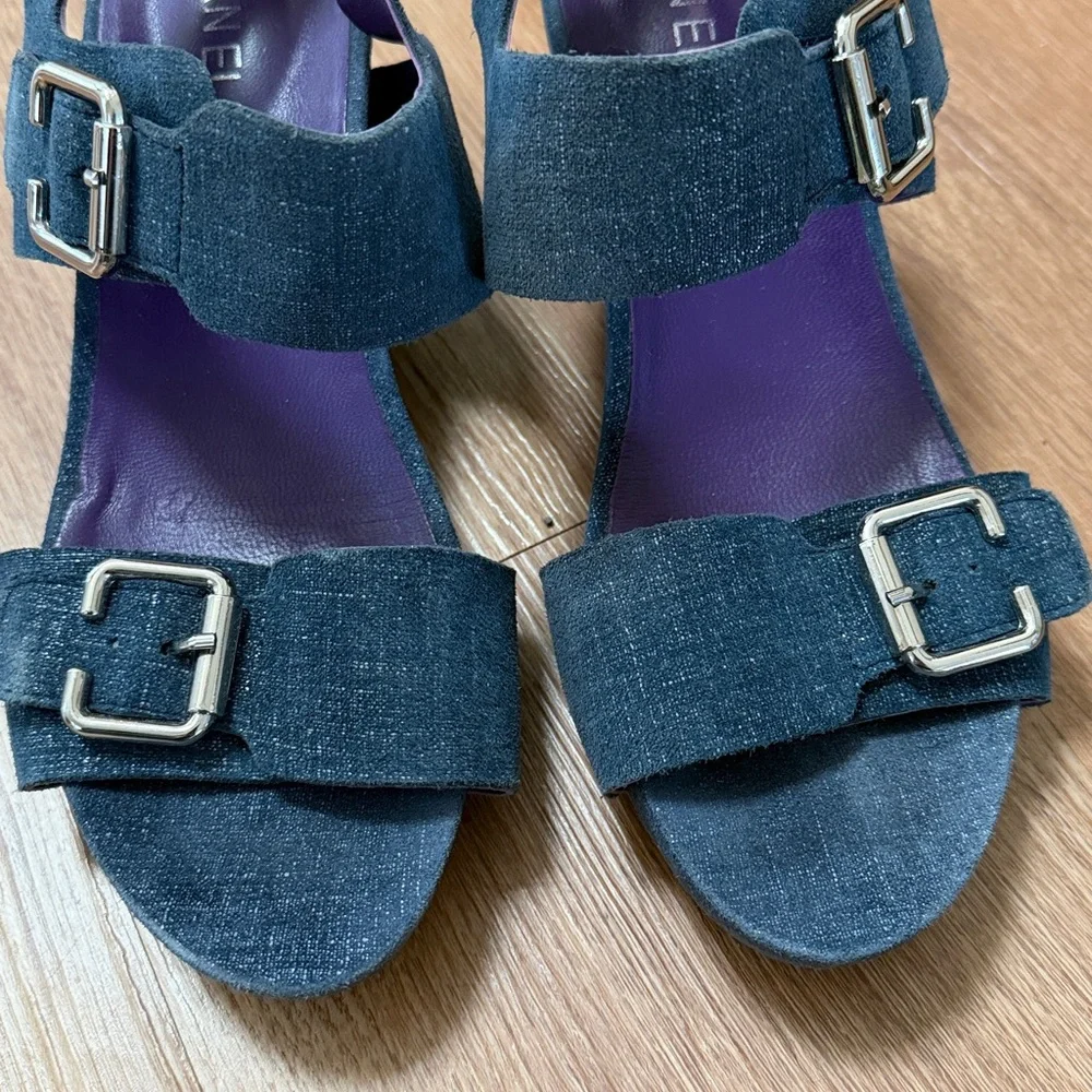 Vaneli navy glitter strappy wedge sandals, size 8